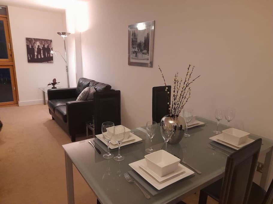 Centrally Situated 1 Bedroom Apartment! Бірмінгем Екстер'єр фото