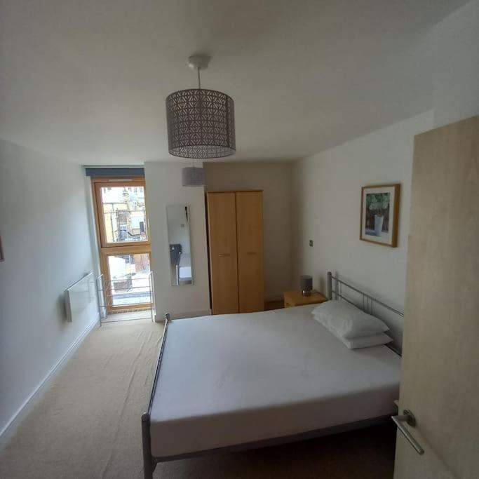 Centrally Situated 1 Bedroom Apartment! Бірмінгем Екстер'єр фото